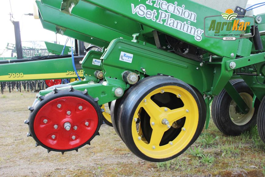 Просапна сівалка john deere 7000 (665) - 8 рядів 665 фото