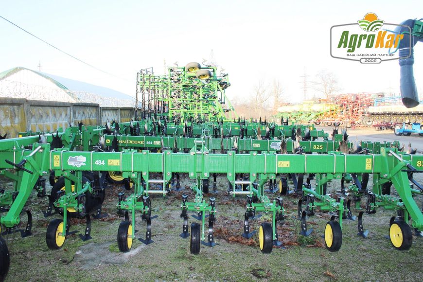 Пропашный культиватор John Deere 825 (484) - 8 рядов 484 фото