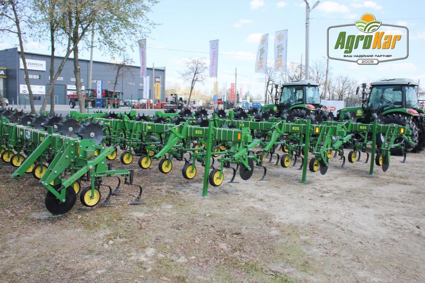 Просапний культиватор John Deere 825 (580) - 8 рядів 580 фото