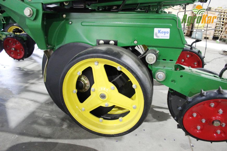 Просапна сівалка John deere 7000 (640) - 15 рядів 640 фото