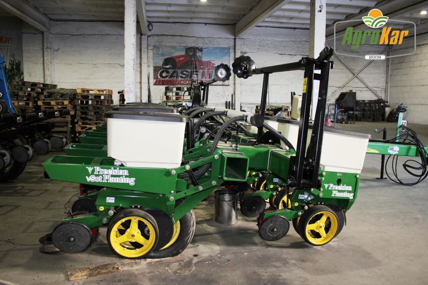 Просапна сівалка John deere 7000 (640) - 15 рядів 640 фото