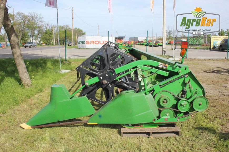 Жатка зерновая John Deere 630 (672) - 9 метров 672 фото