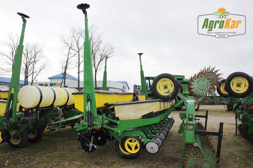 Пропашная сеялка John Deere 7200 (570) - 8 рядов 570 фото