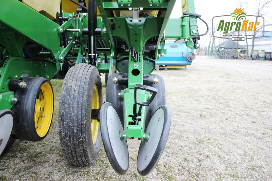 Просапна сівалка John Deere 7200 (570) - 8 рядів