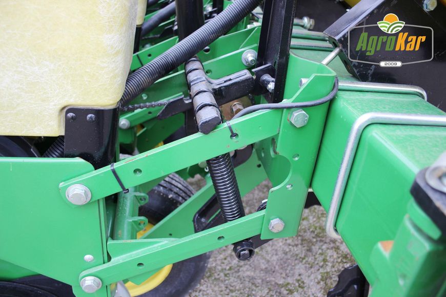 Пропашная сеялка John Deere 7200 (570) - 8 рядов 570 фото