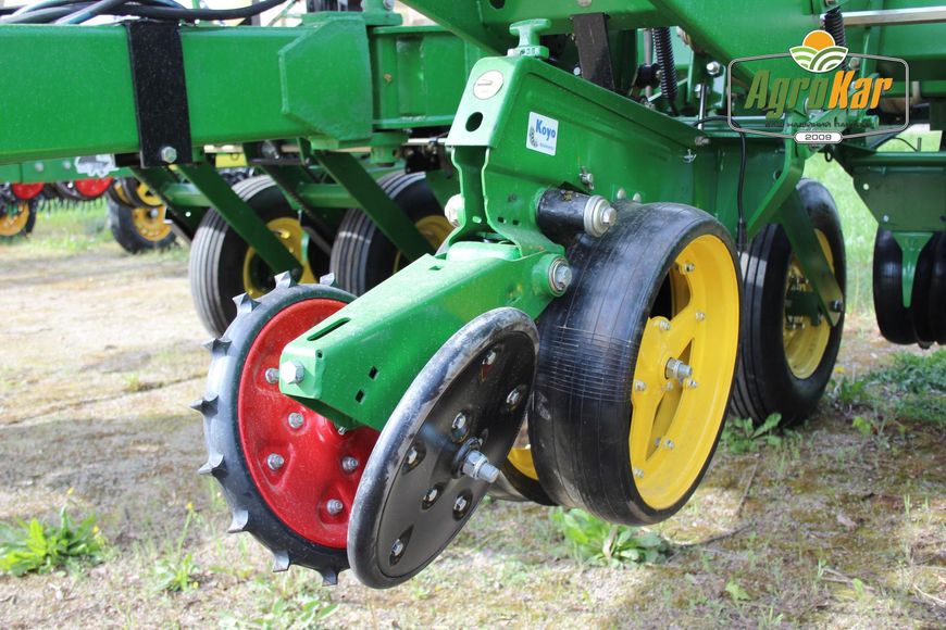 Просапна сівалка John Deere 7000 (667) - 8 рядів 667 фото