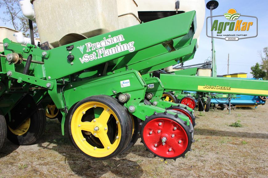 Пропашная сеялка John Deere 7000 (667) - 8 рядов 667 фото