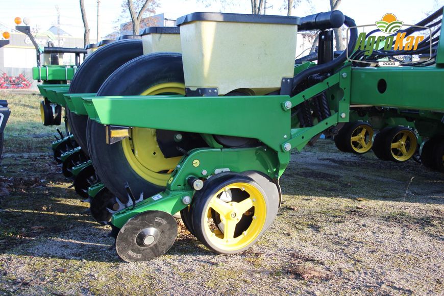 Пропашная сеялка John Deere 7200 (491) - 16 рядов 491 фото