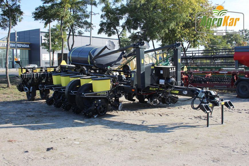 Пропашная сеялка John Deere 7200 Black edition (462) - 16 рядов 462 фото