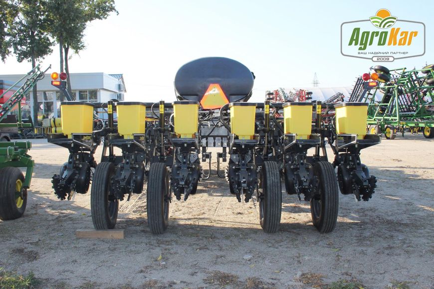 Просапна сівалка John Deere 7200 Black edition (462) - 16 рядів 462 фото