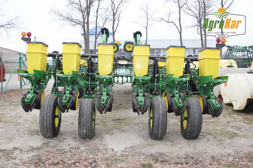 Пропашная сеялка John Deere 1770 (490) - 24 рядов 490 фото