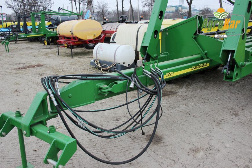 Пропашная сеялка John Deere 1770 (490) - 24 рядов 490 фото