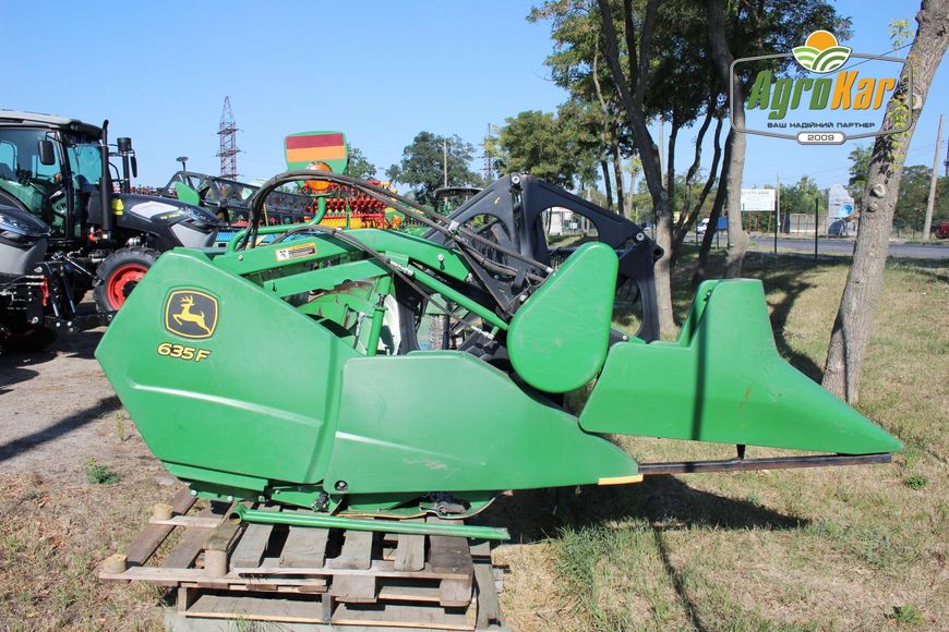 Жатка зерновая John Deere 625 (686) - 7,6 метров 686 фото