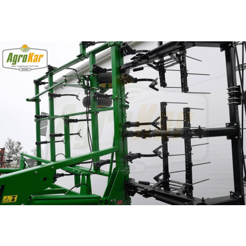 John Deere 2210 cultivator - 10.5 meters - photo 3 John Deere 2210 cultivator - 10.5 meters - photo 3