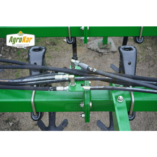 John Deere 2210 cultivator - 10.5 meters - photo 15 John Deere 2210 cultivator - 10.5 meters - photo 15