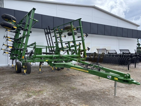 Культиватор John Deere 2210 &ndash; 8,5 метров - фото 1